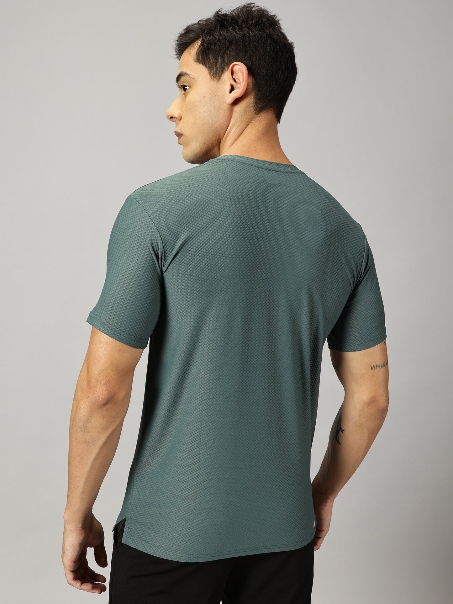 Loop Comb T-shirt- Jasper