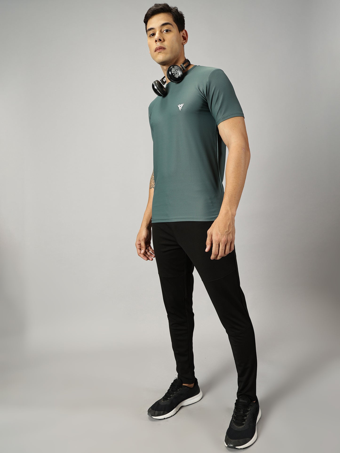 Loop Comb T-shirt- Jasper