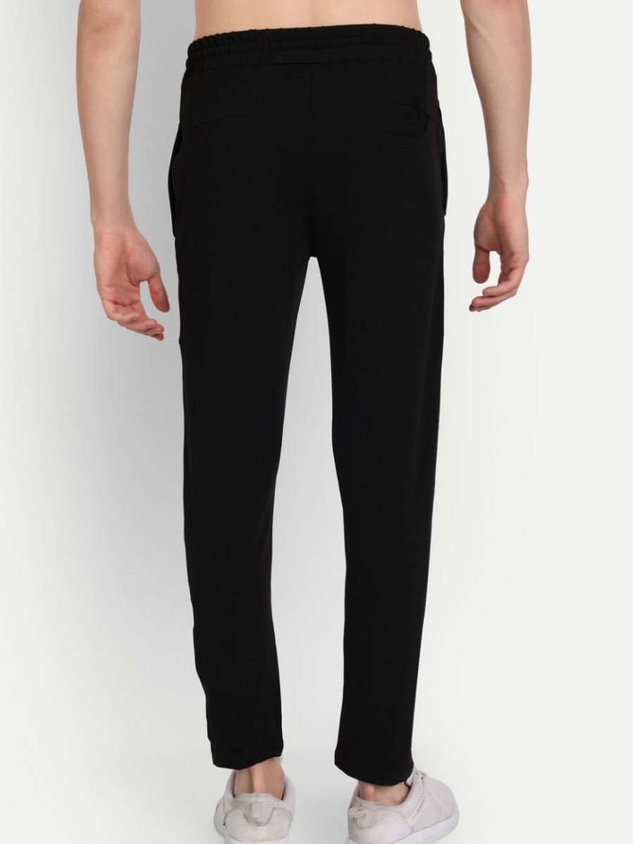 Strive Trackpants- Flare Black